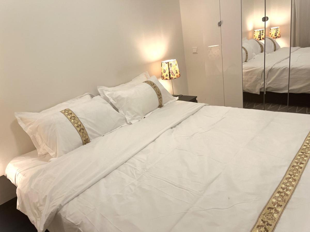 Scandpoint Apartment Fornebu Near Sea Front With Outdoor Walk! Stabekk Luaran gambar